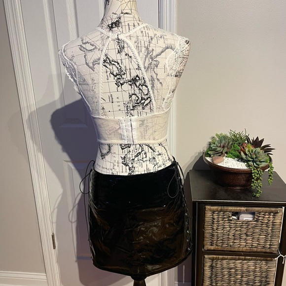 Lace Crochet Keyhole Cutout Floral Vintage y2k Coquette Bandeau bralette bustier - Picture 4 of 8